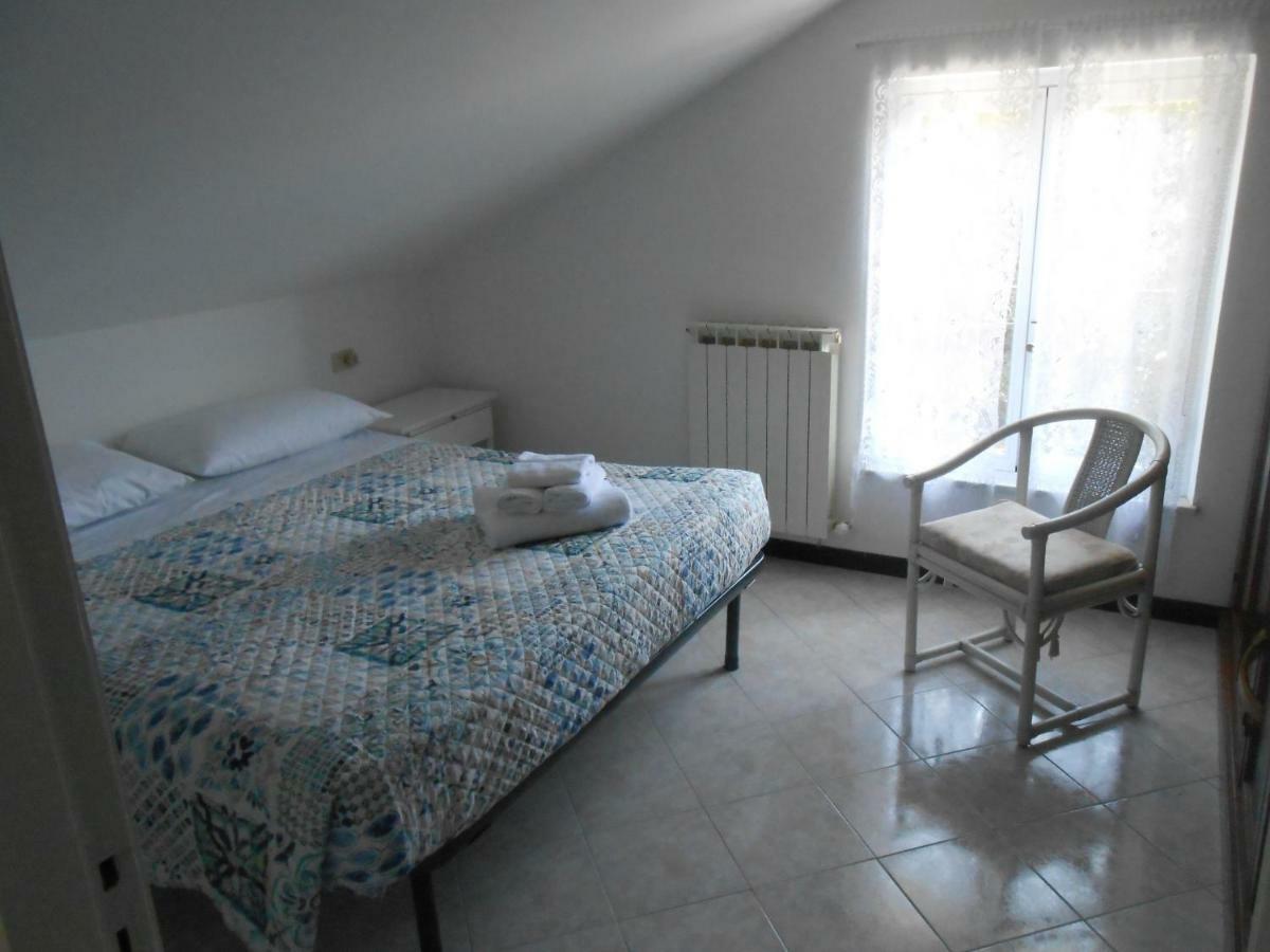 La Mansardina Διαμέρισμα Vezzi Portio Εξωτερικό φωτογραφία