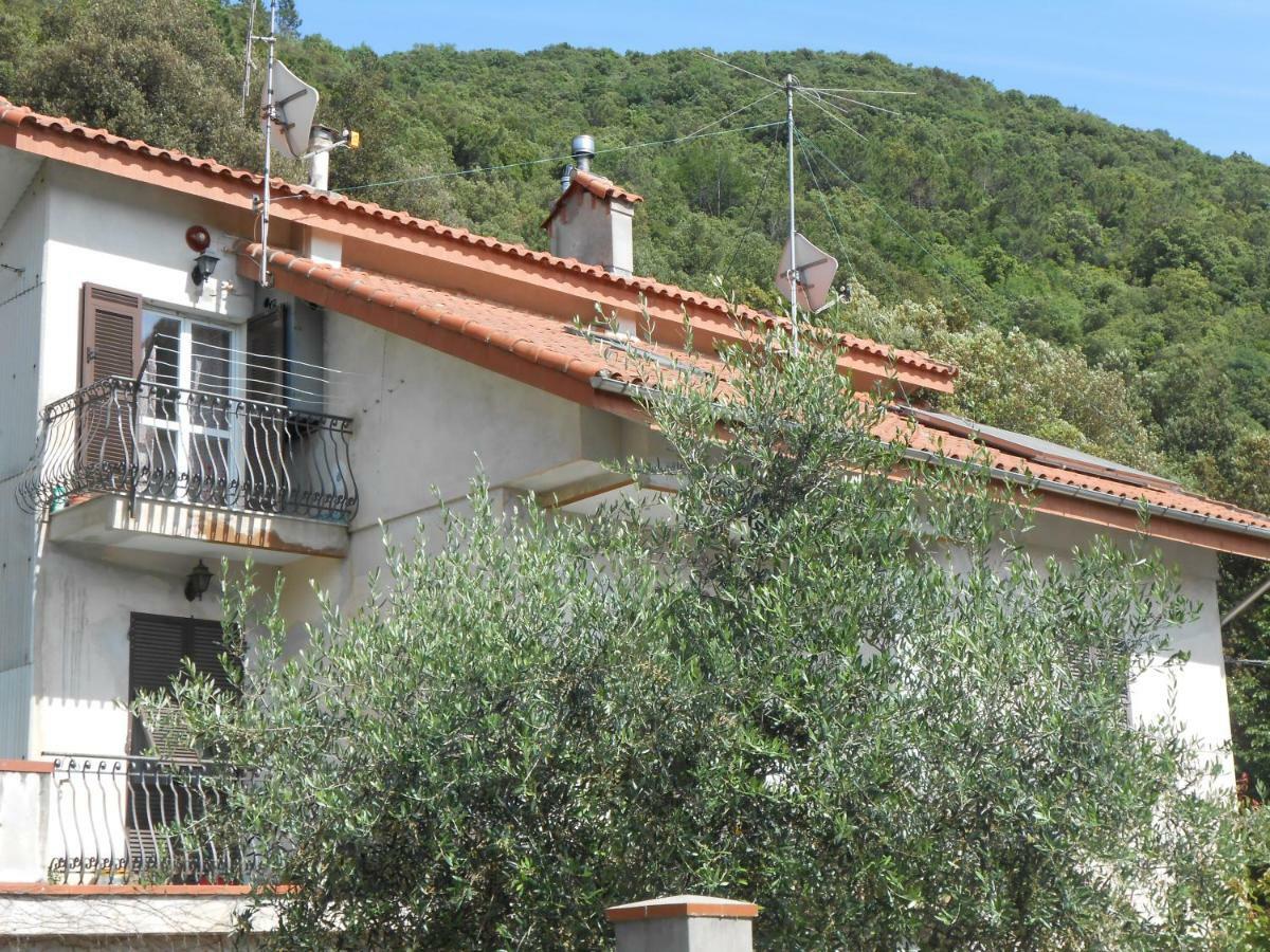 La Mansardina Διαμέρισμα Vezzi Portio Εξωτερικό φωτογραφία